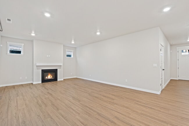 Building Photo - 11225 SE 245th Pl