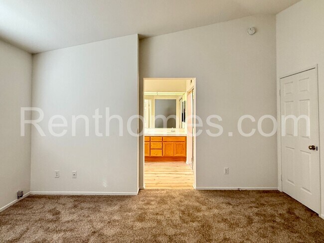 Building Photo - 12710 Via Nieve