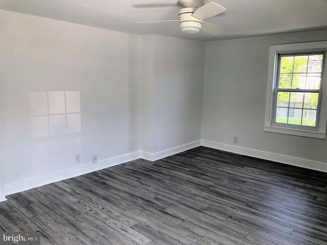 Building Photo - 75 S Main St