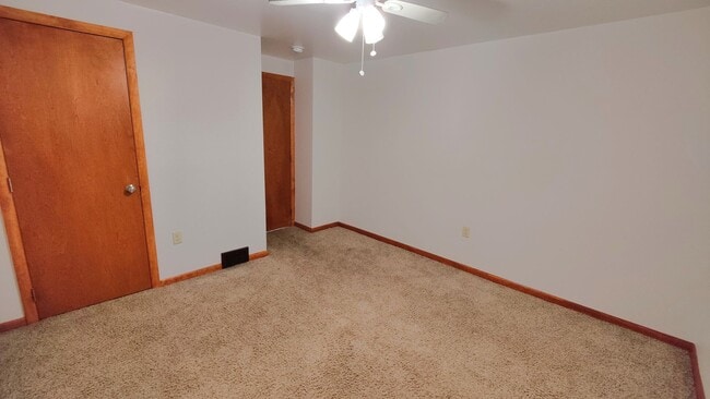 Building Photo - *Recently Updated 1BD/1BA Apartment Available in Brentwood*