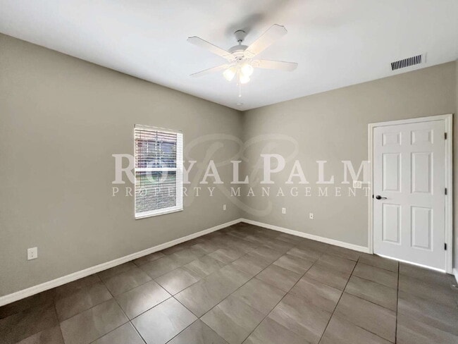 Building Photo - 1320 Trafalgar Pkwy