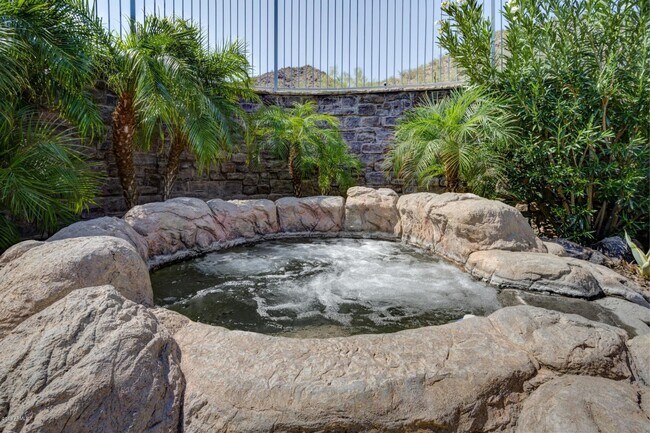 Building Photo - 14296 E Coyote Rd