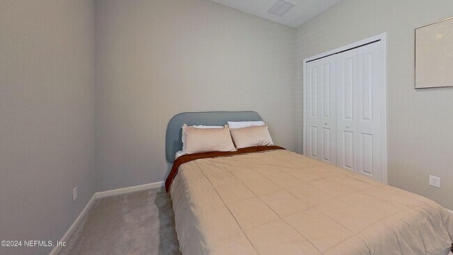 Building Photo - 10887 Ventnor Ave