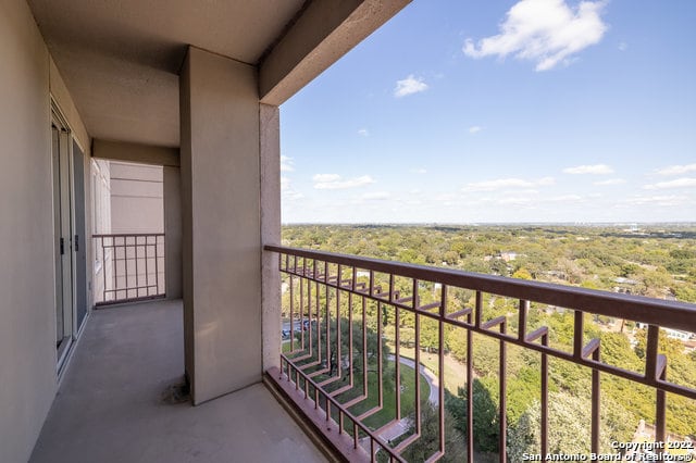 Building Photo - 1 Towers Park Ln