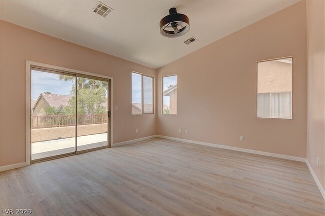 Building Photo - 5862 Bluthe Bridge Ave