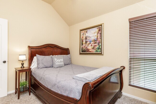 Building Photo - 7921 Pavo Real St