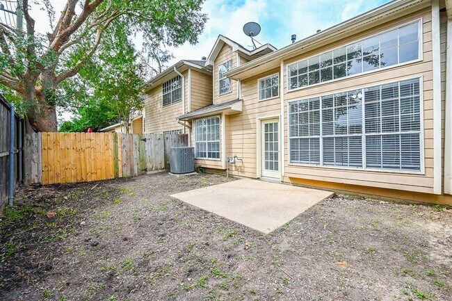 Building Photo - 14420 Walters Rd