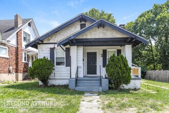 Building Photo - 4055 Palos St