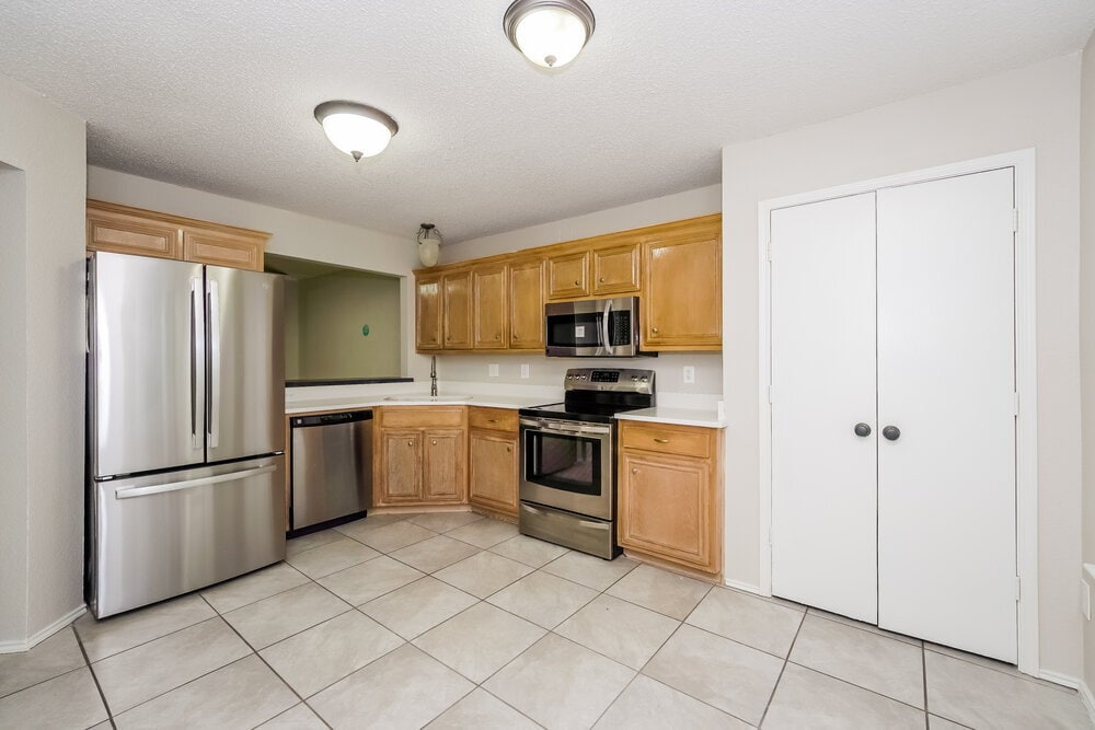 Building Photo - 5905 Aloe Ct