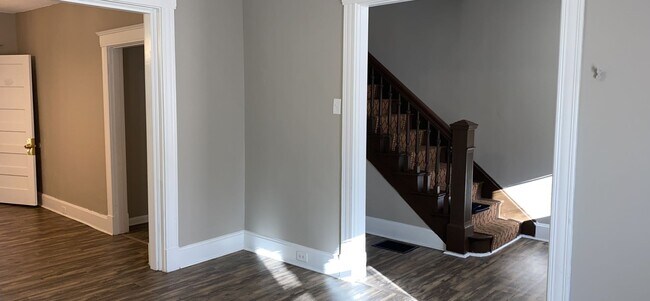 Building Photo - 2009 Ryan Ave