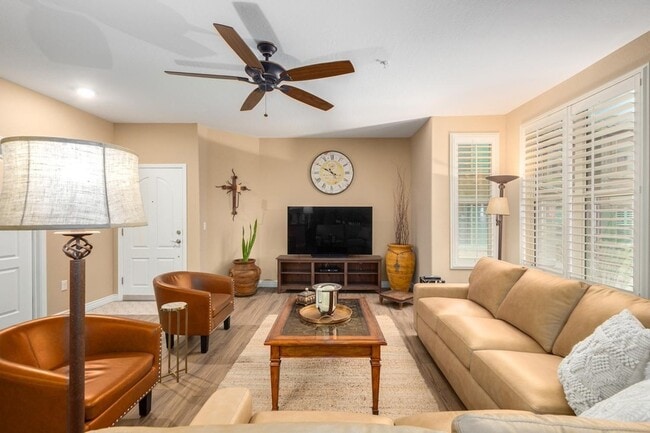 Building Photo - 2425 W Bronco Butte Trl