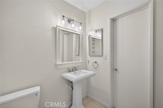 Building Photo - 237 Avenida Montalvo