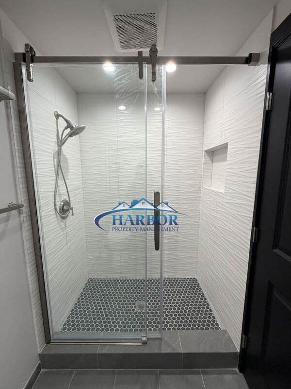 Building Photo - 2315 Sparta Dr