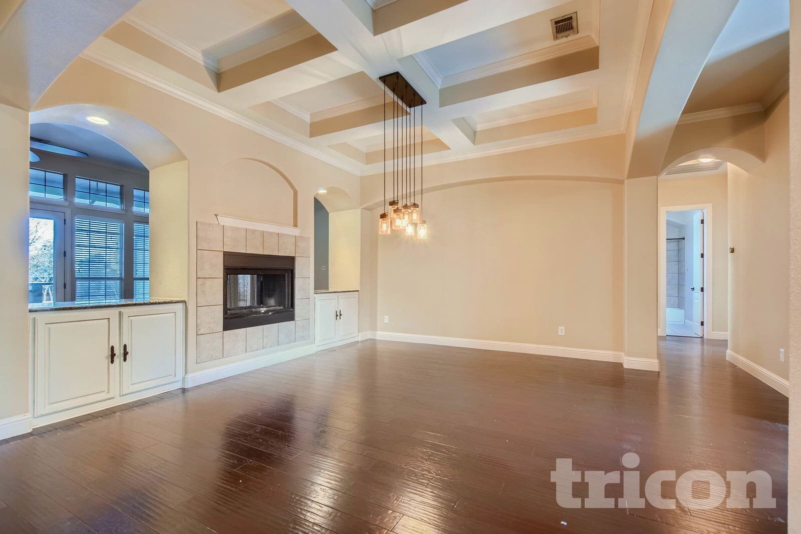 Building Photo - 727 Fairfax Lane