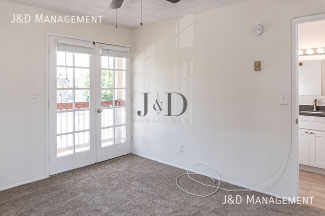 Building Photo - 4077 Utah St