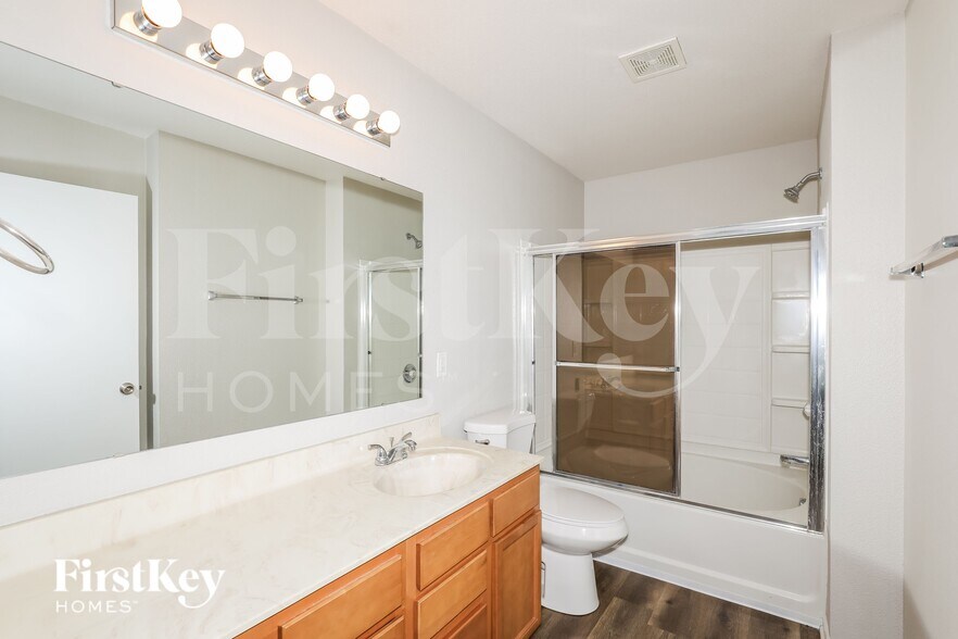 Building Photo - 15490 Gallow Ln