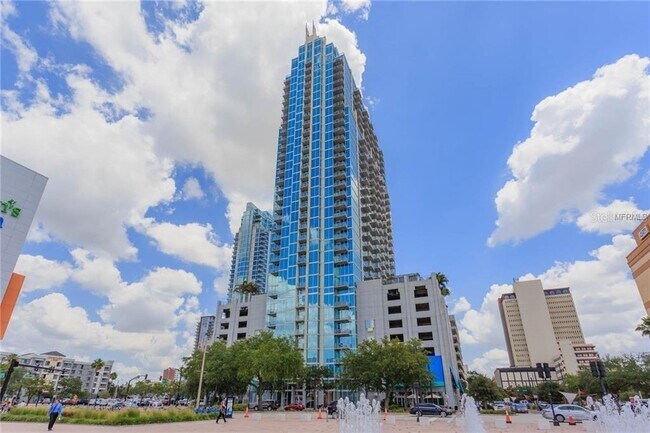 Building Photo - 777 N Ashley Dr