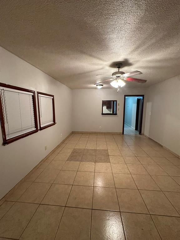 Building Photo - 32 Farrell St