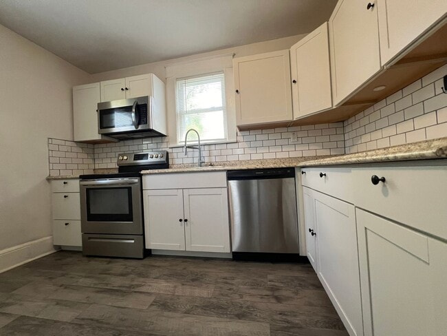 Building Photo - 1416 Morningside St SE