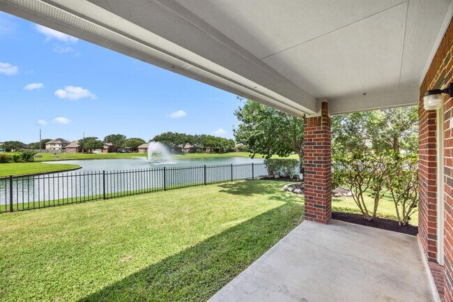Building Photo - 26151 Travis Brook Dr