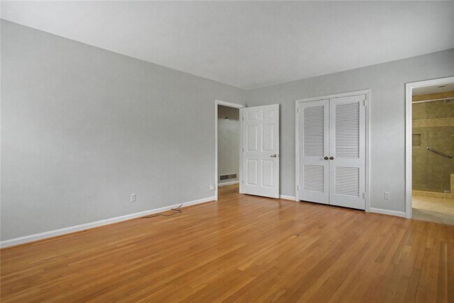 Building Photo - 1001 Wiley Bridge Rd