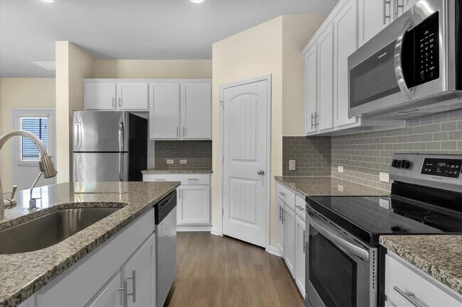 Building Photo - 1013 Gaelic Dr
