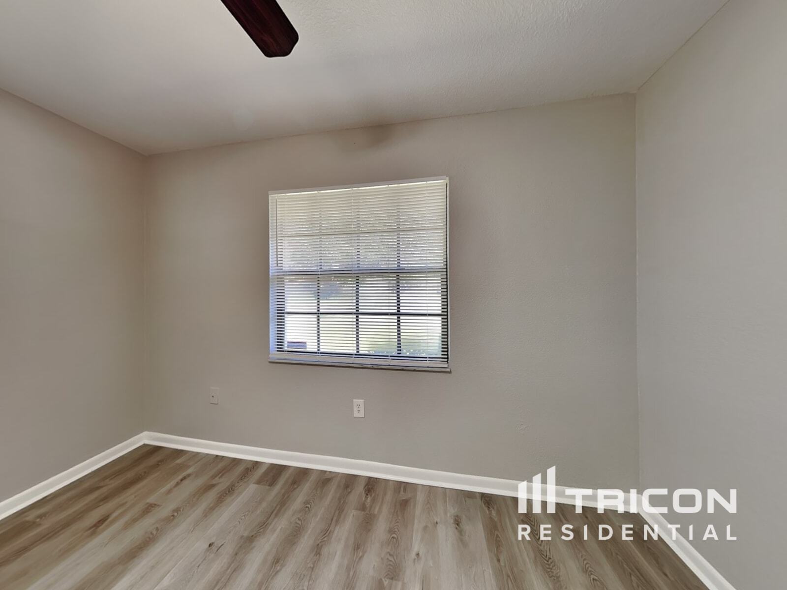 Building Photo - 3701 Sapphire Ln