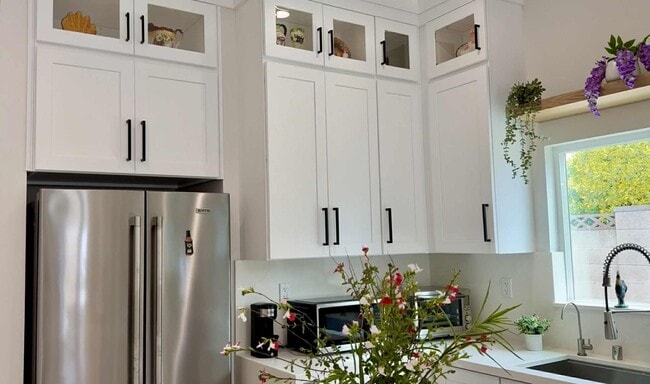 Building Photo - Beautiful Fully Furnished Home in Garden G...