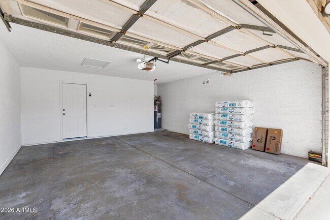 Building Photo - 18408 N 46th Dr