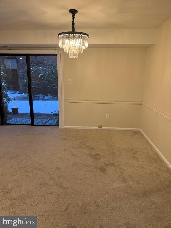 Building Photo - 803 Mountainview Dr