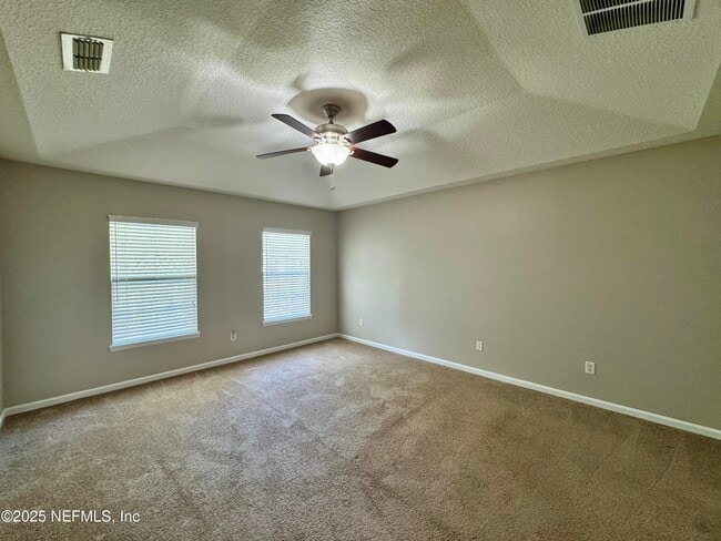 Building Photo - 450 Sherwood Oaks Dr