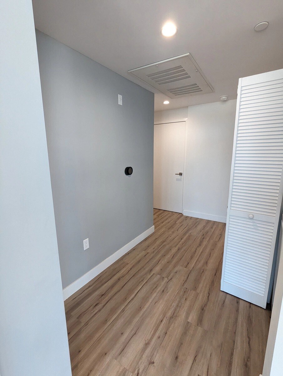 Building Photo - 338 Mariposa Ave