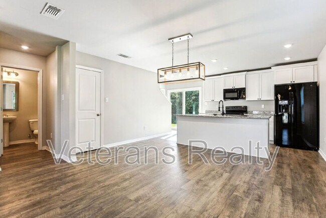 Building Photo - 13444 Willow Oak Cir