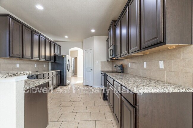 Building Photo - 5167 Top Ridge Ln