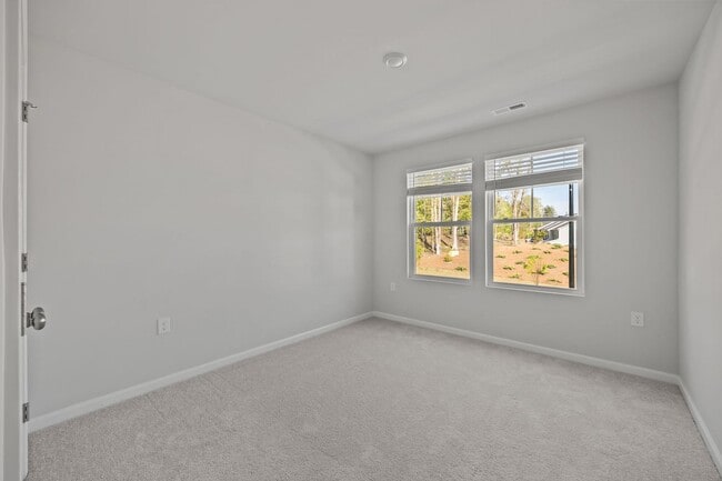 Building Photo - Charming 3 Bedroom Home located in Wake Forest