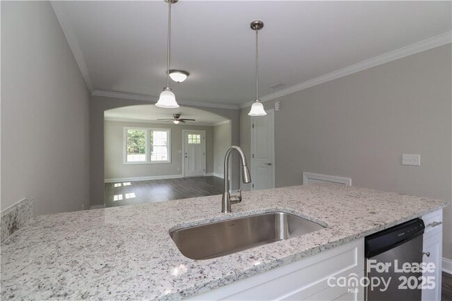 Building Photo - 3973 Newhall Dr NW