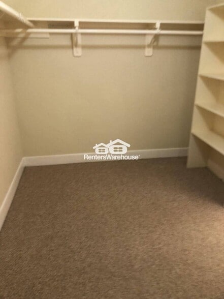 Building Photo - 4100 Blossom St