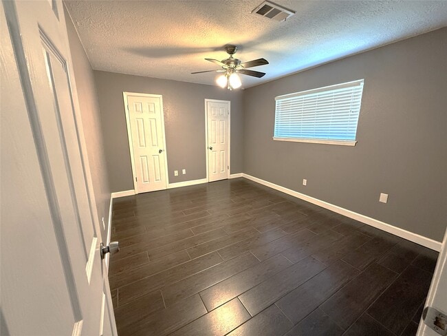 Building Photo - 17119 Barcelona Dr