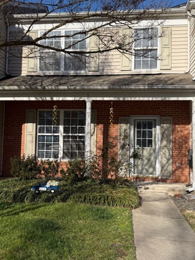 Building Photo - 712ca