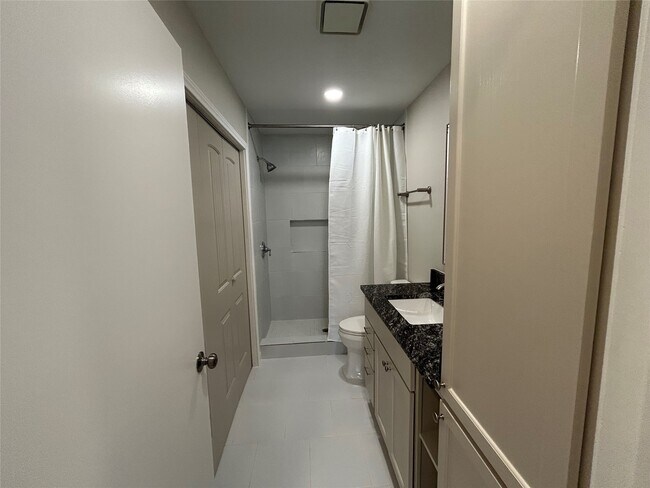 Building Photo - 7761 High Village Dr