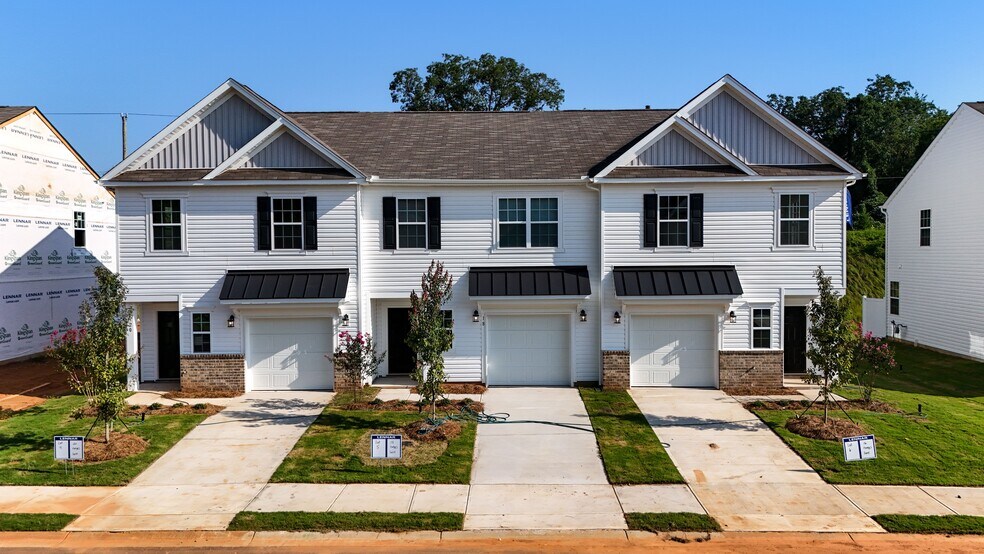 Building Photo - 18 Twiggs Ln