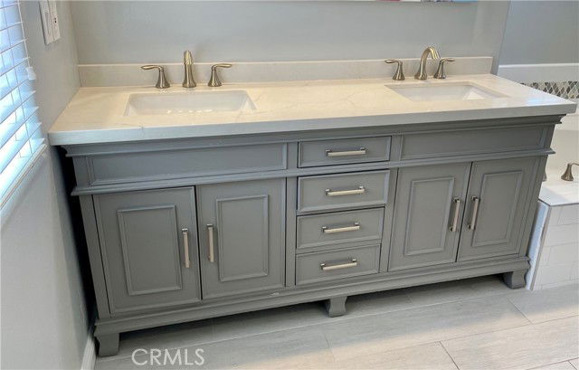 Building Photo - 10000 Reseda Blvd