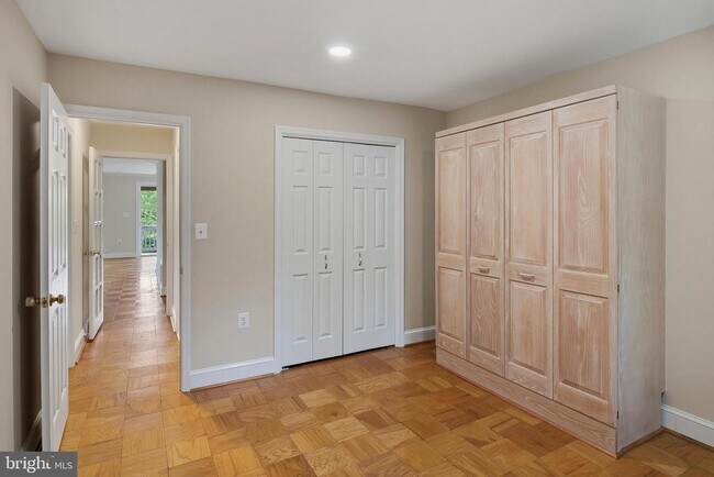 Building Photo - 10053 Windstream Dr