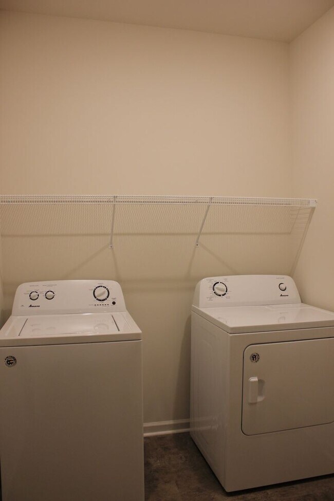 Building Photo - Nice 2 Bed 2 Bath Condo for Rent