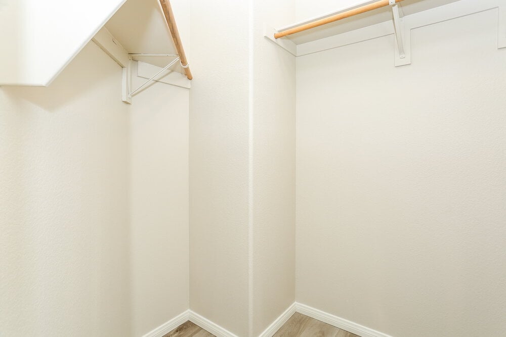 Building Photo - 8908 Brentwood Grove Ct