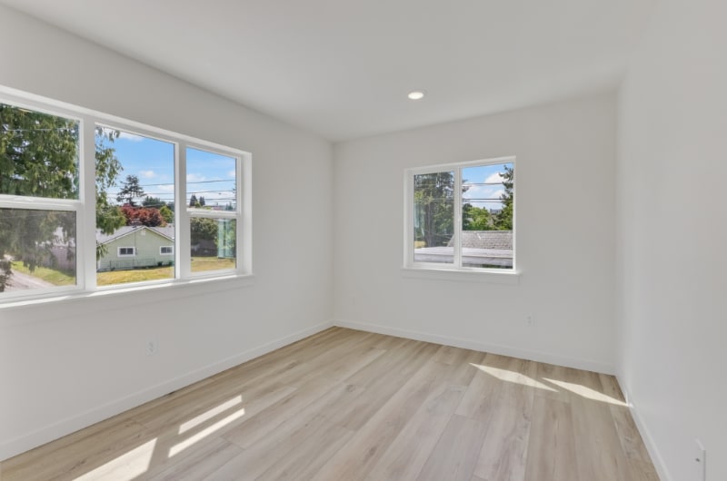 Building Photo - 4944 N Vassault St