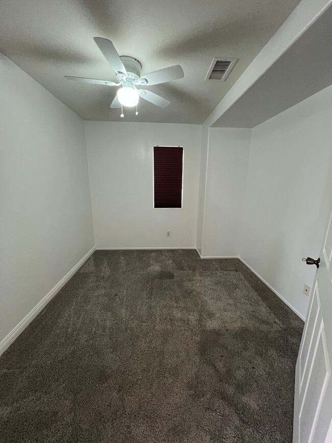 Building Photo - 12933 La Costa Ct