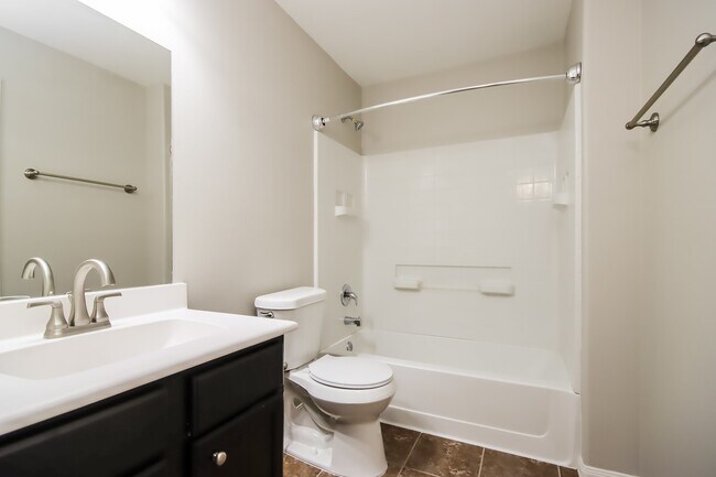 Building Photo - 261 Kellyn Ct