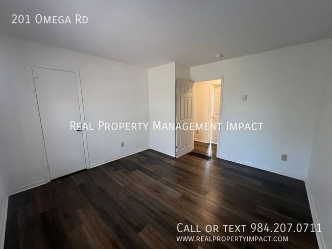 Building Photo - 201 Omega Rd