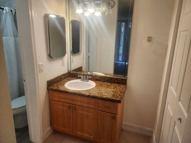 Building Photo - 3813 Coral Tree Cir